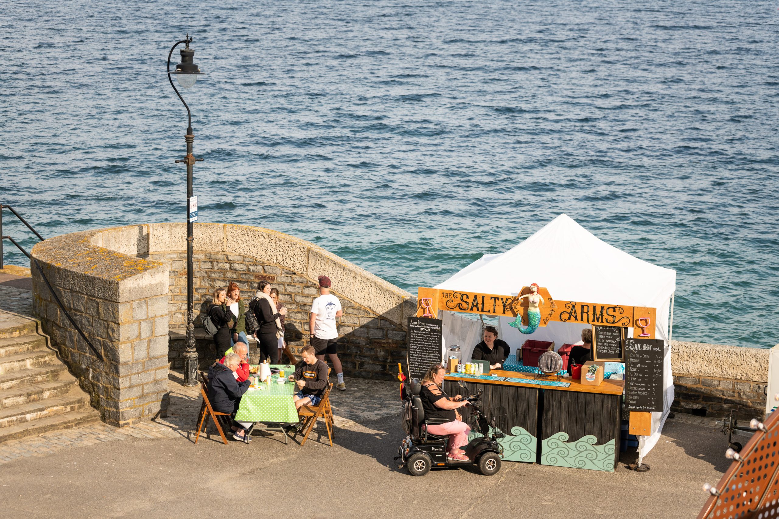 The Salty Arms mobile bar